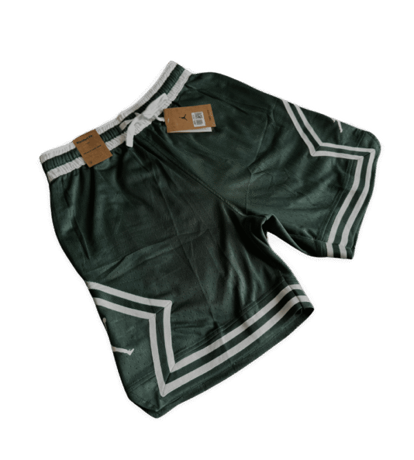 Short Jordan Diamond
