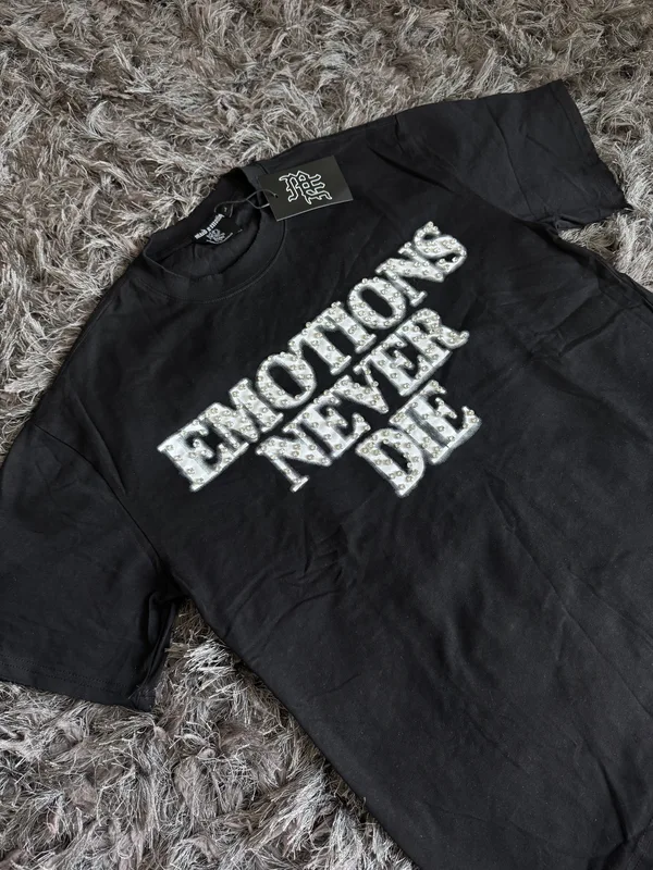 Remera Mixed Emotions