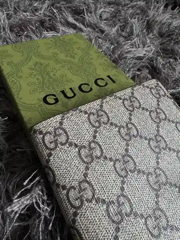 Billetera gucci