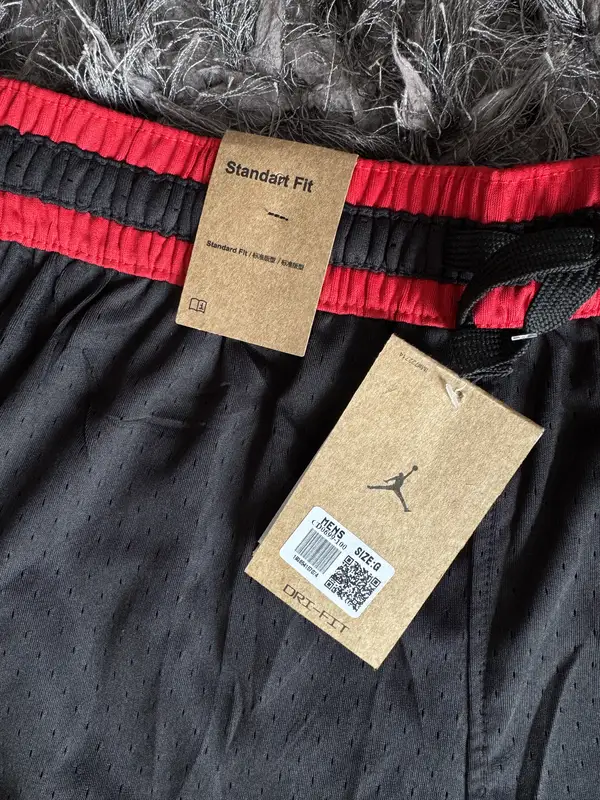 Short Jordan Diamond