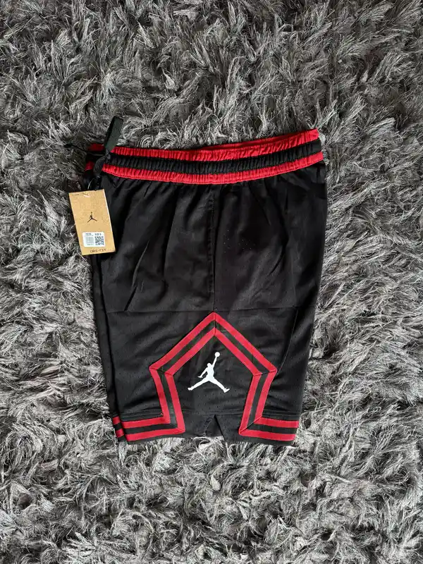 Short Jordan Diamond