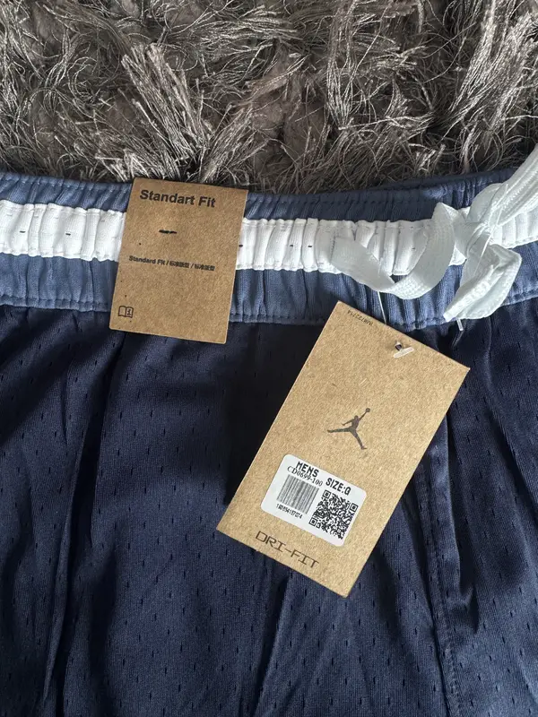 Short Jordan Diamond