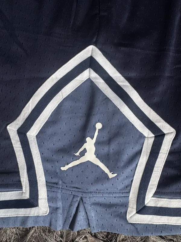 Short Jordan Diamond