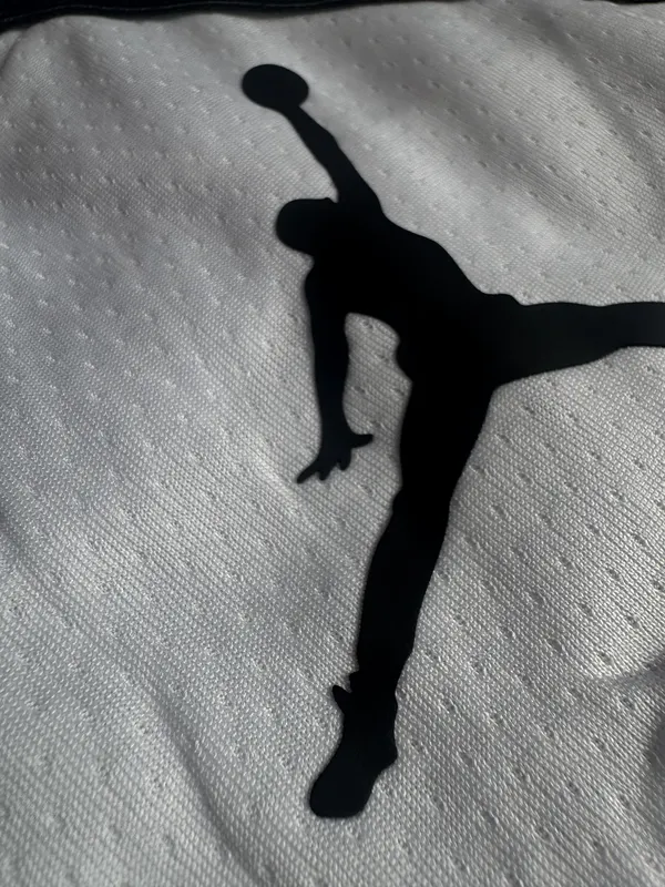 Short Jordan Diamond