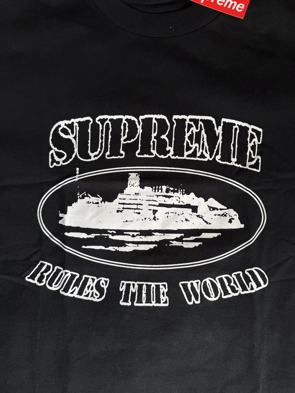 Remera Supreme x Corteiz