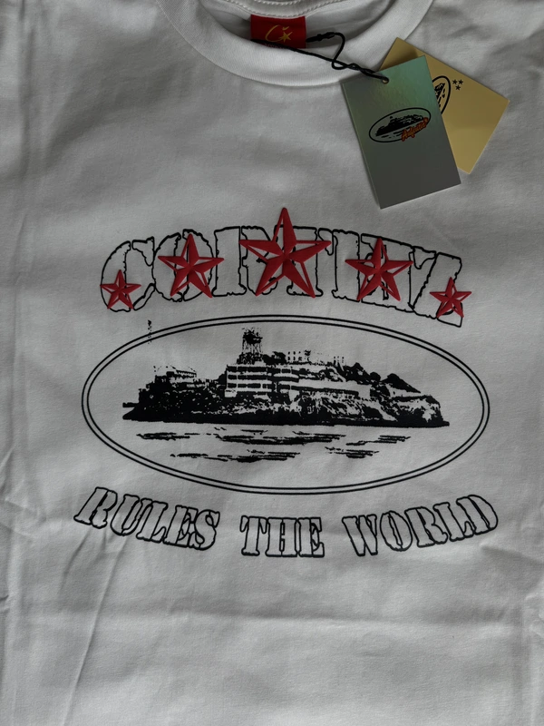 Remera Corteiz 5 starz (detalle)