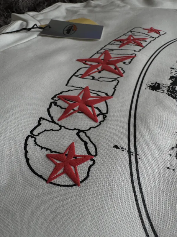 Remera Corteiz 5 starz (detalle)