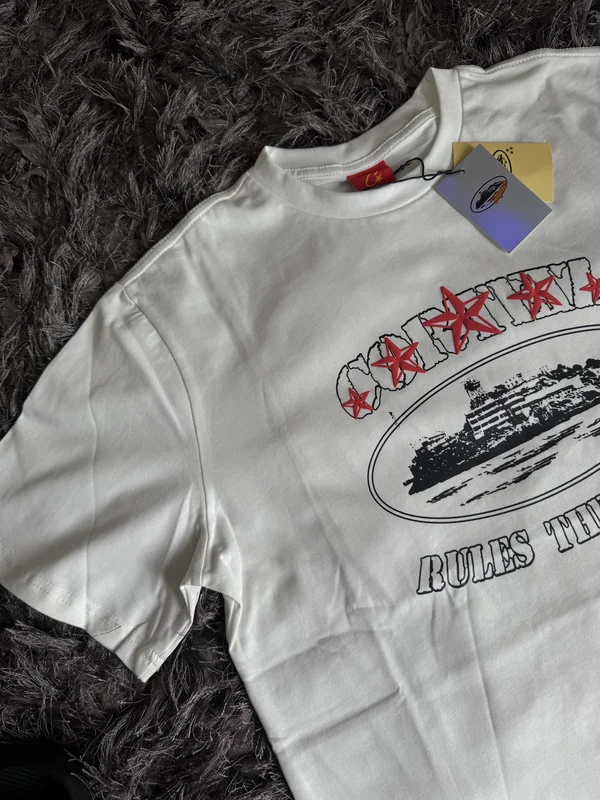 Remera Corteiz 5 starz (detalle)