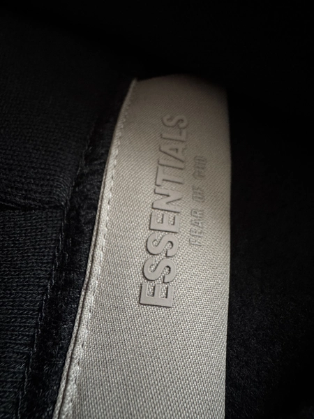 Buzo Essentials ss22